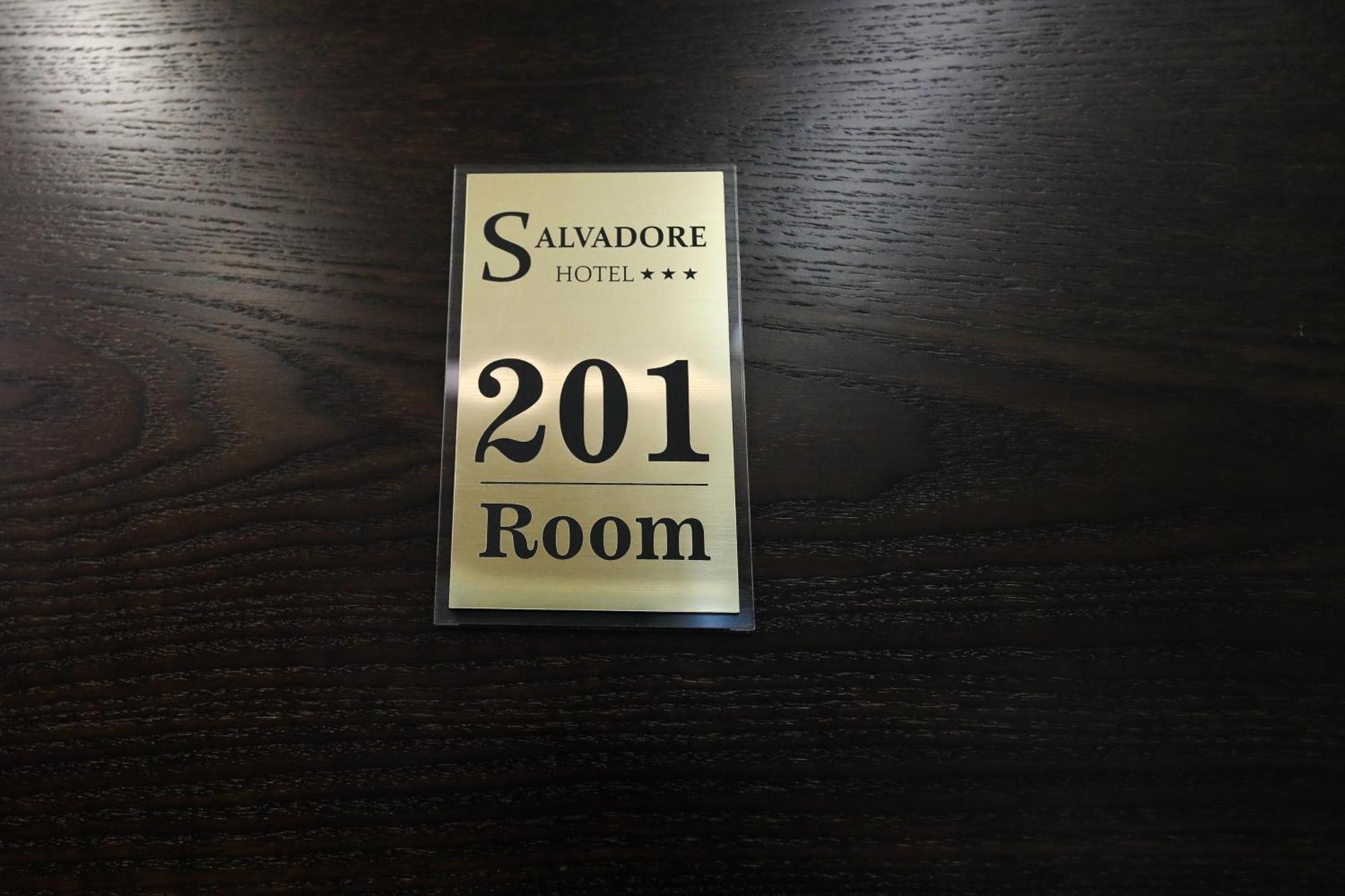 Hotel Salvadore Vlorë Εξωτερικό φωτογραφία